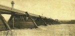 3. alte Holzgatterbrücke 1892 mit Eisstoss.jpg