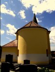 Blick auf die Kirche rückseitig.jpg
